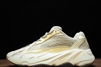 Yeezy Boost 700 V2 'Cream' Fake/Rep to Buy Right Now